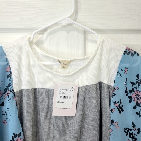 BAEA Color Block Flutter Sleeve - Picture 2 of 5